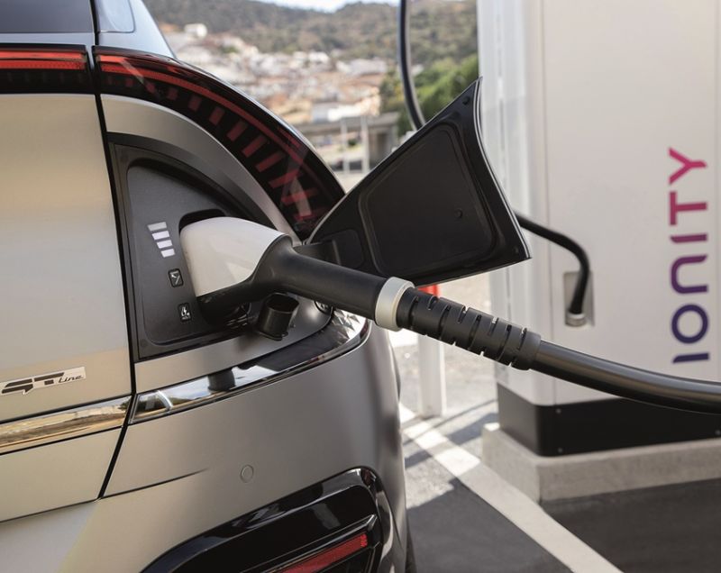 Kia EV6 63kWh Light Edition RWD, Aurora Black Pearl