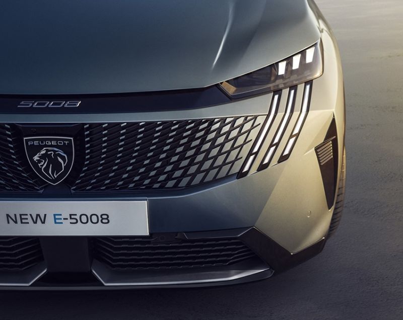 Peugeot 5008 1.6 phev gt 144kW e-dcs7 aut