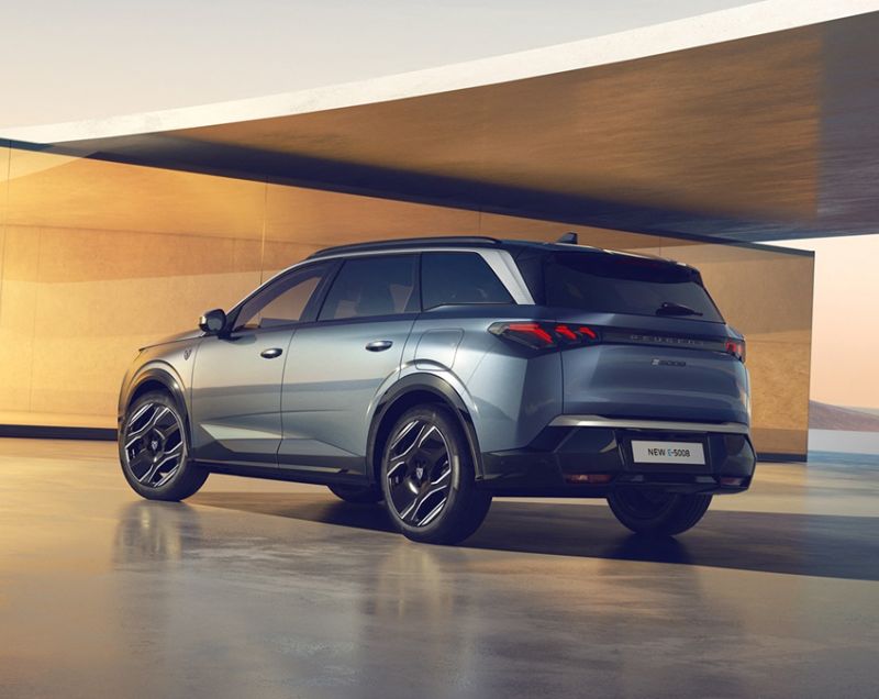 Peugeot 5008 1.6 phev gt 144kW e-dcs7 aut