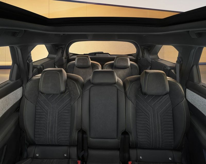 Peugeot 5008 73kWh Allure Avantage - 7-ZITS ELEKTRISCHE SUV