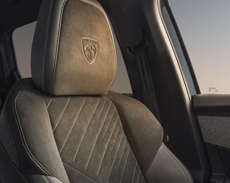 Peugeot 5008 73kWh Allure Avantage - 7-ZITS ELEKTRISCHE SUV