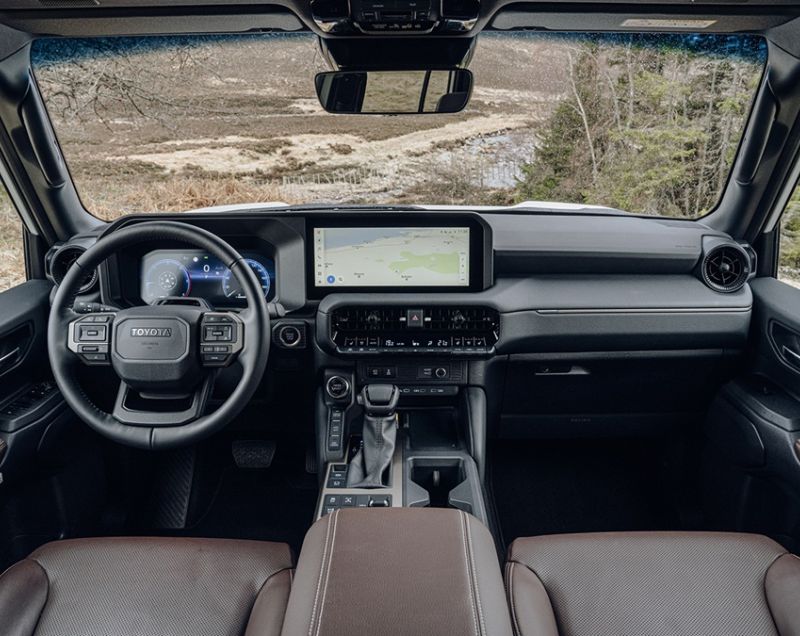 Toyota Land Cruiser 2.8d-4d mhev navigator 5p 151kW aut Toyota Land Cruiser 2.8d-4d mhev navigator 5p 151kW aut