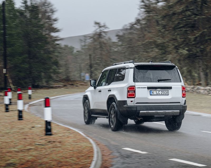 Toyota Land Cruiser 2.8d-4d mhev navigator 5p 151kW aut Toyota Land Cruiser 2.8d-4d mhev navigator 5p 151kW aut