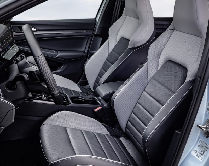 Volkswagen Golf variant 1.5tsi 115 PK, Grenadill Black - LEVERING 2024