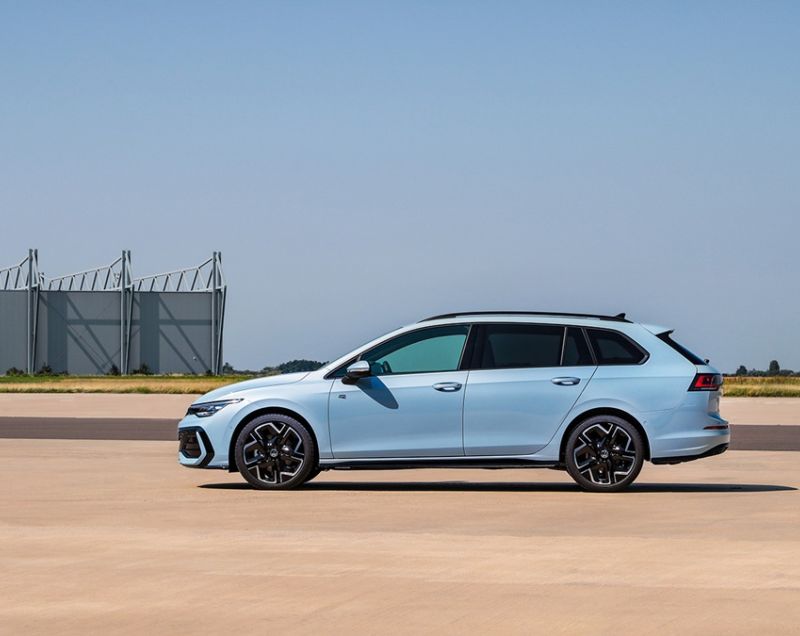 Volkswagen Golf variant 1.5etsi mhev life edition 110kW dsg-7 aut