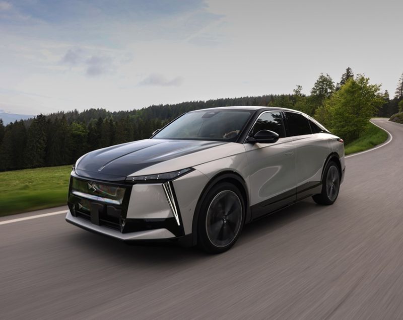 DS No 8 97.2kWh FWD Long Range Pallas