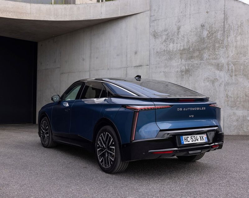 DS No 8 97.2kWh FWD Long Range Pallas