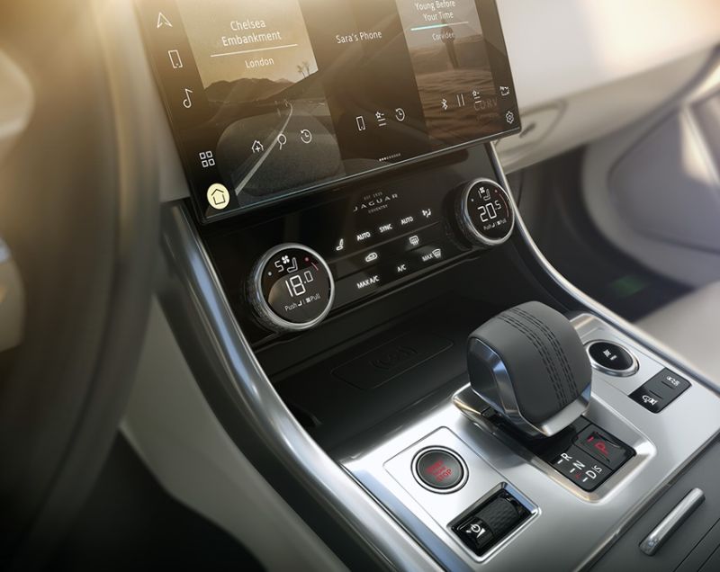 Jaguar XF d200 mhev r-dynamic s 150kW aut