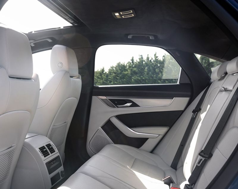 Jaguar XF d200 mhev r-dynamic s 150kW aut