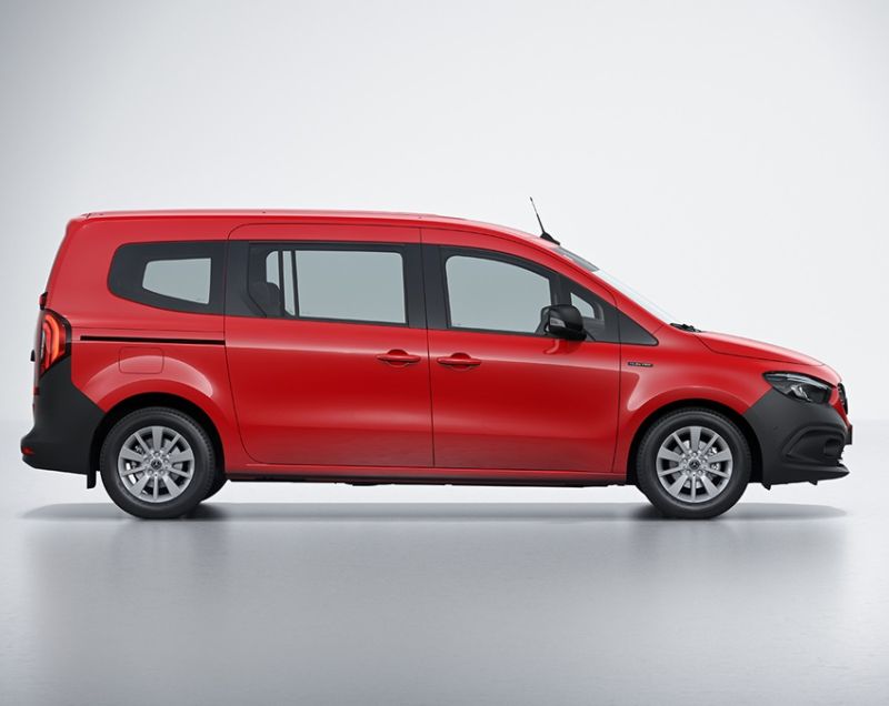 Mercedes-Benz T-klasse 180 l1 96kW Mercedes-Benz T-klasse 180 l1 96kW