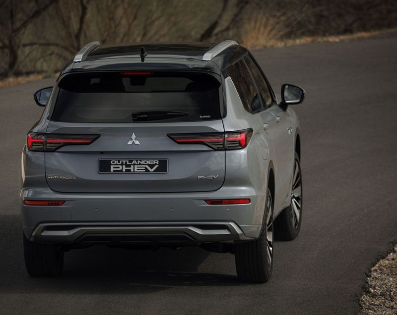Mitsubishi Outlander 2.4 16v phev pure 225kW aut
