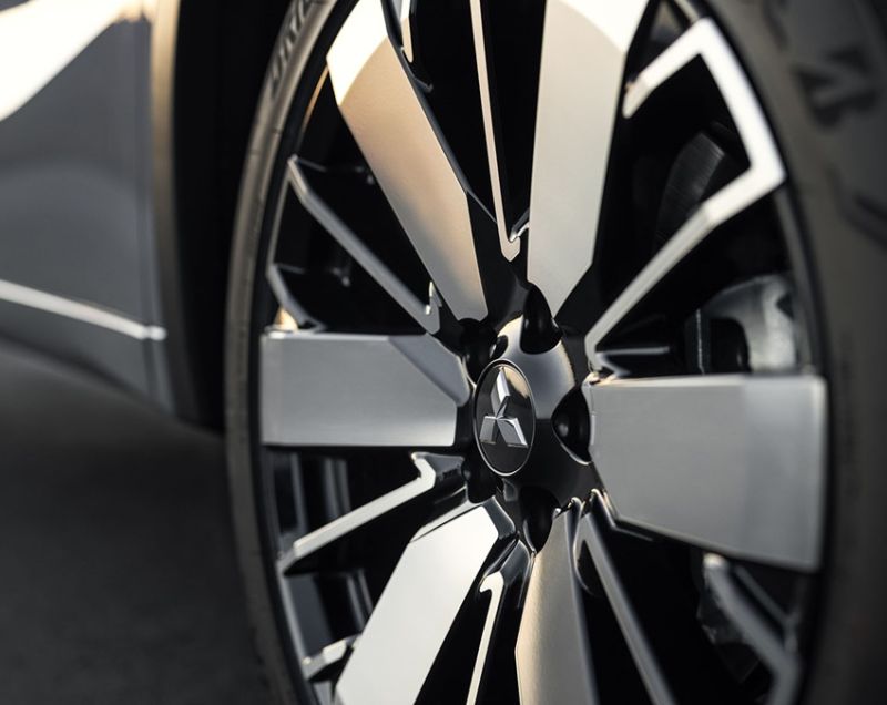 Mitsubishi Outlander 2.4 16v phev pure 225kW aut