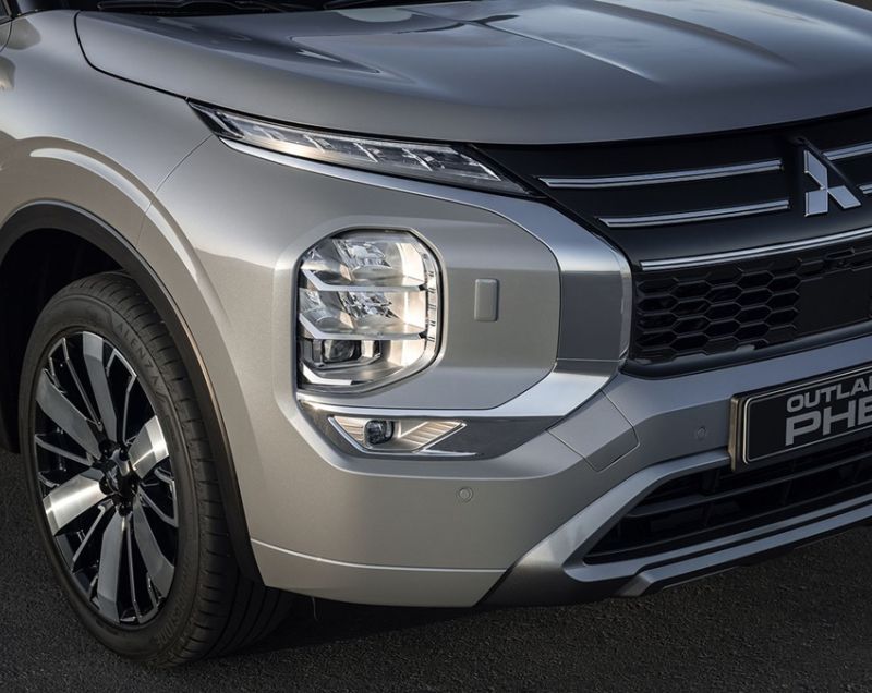 Mitsubishi Outlander 2.4 16v phev pure 225kW aut