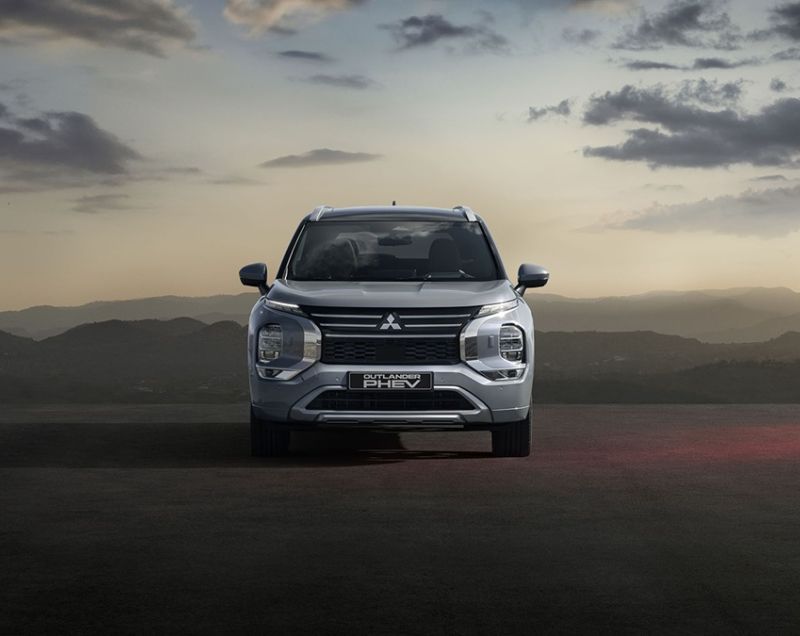 Mitsubishi Outlander 2.4 16v PHEV Instyle+, Moonstone Grey