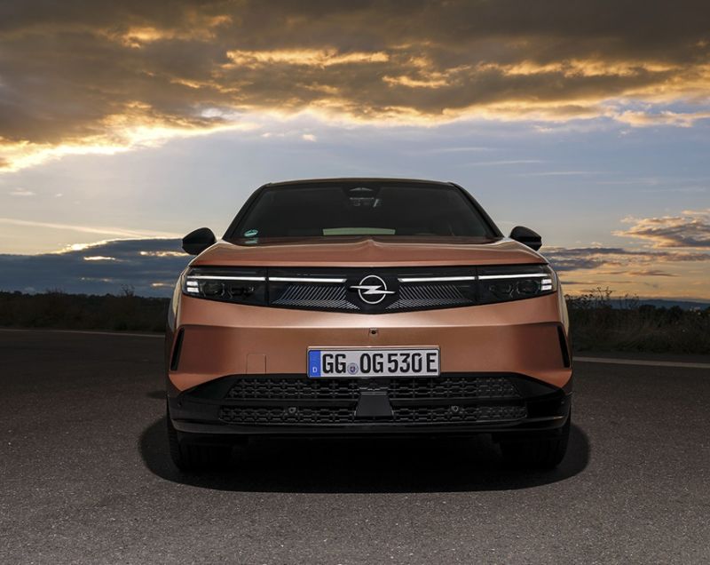 Opel Grandland 97kWh ev electric ultimate 170kW aut