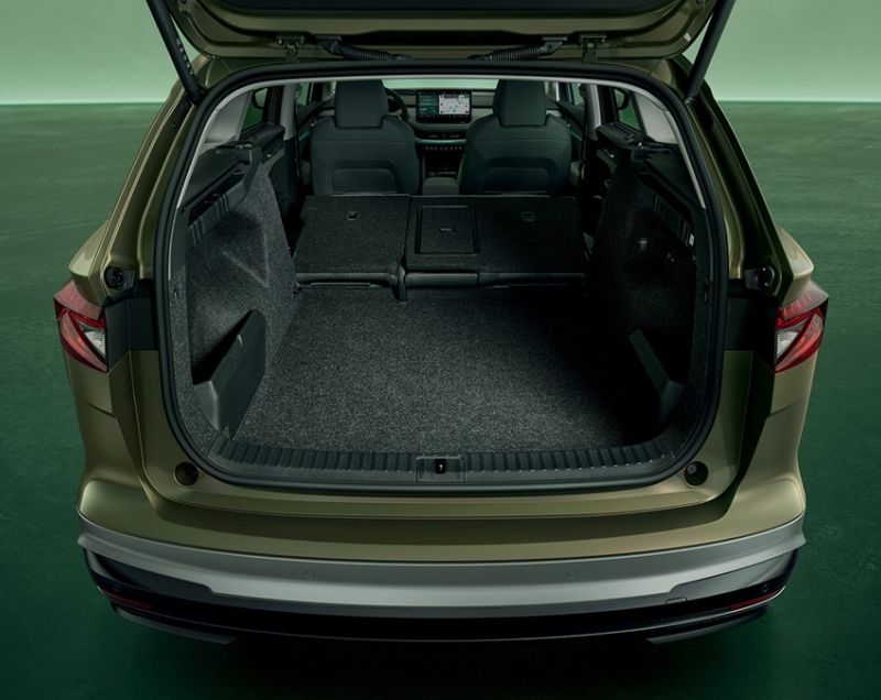 Skoda Enyaq 77Wh 85 Sportline, Black Magic + TREKHAAK