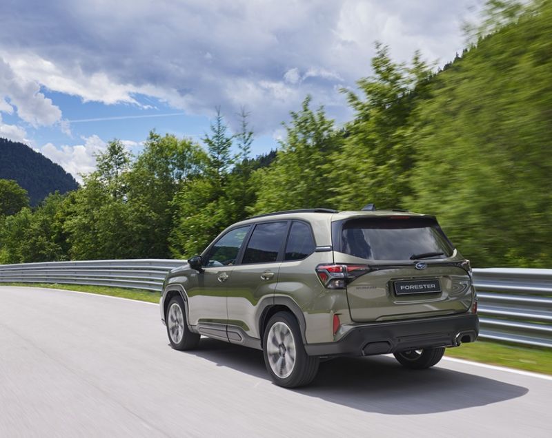Subaru Forester 2.0i mhev comfort awd 100kW aut