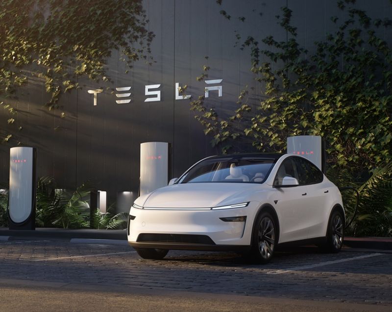 Tesla Model Y Juniper 57.5kWh Standard Range RWD - COMPLEET VERNIEUWD