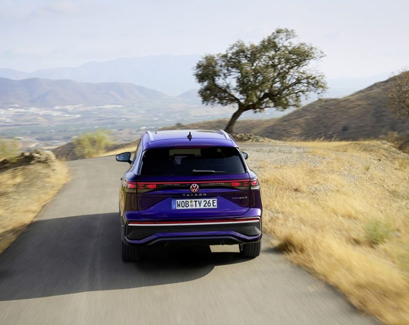 Volkswagen Tayron 1.5e eHybrid 204 PK R-Line Edition DSG-6 - NU EXTRA SCHERP GEPRIJSD