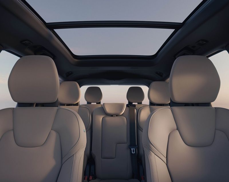 Volvo XC90 2.0t8 Plug-in Hybrid Plus AWD - TOT 70 KM ELEKTRISCHE ACTIERADIUS!