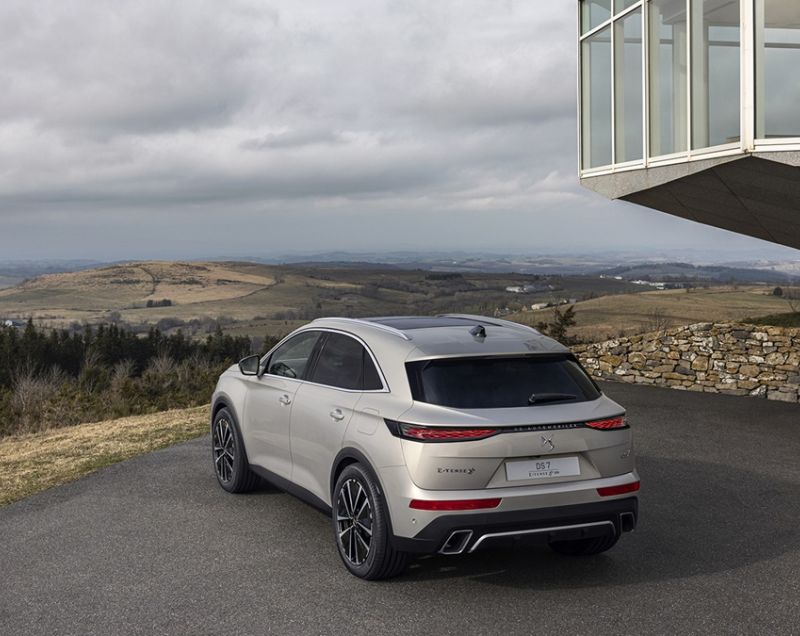 DS DS7 1.6 phev e-tense performance 265kW 4x4 aut