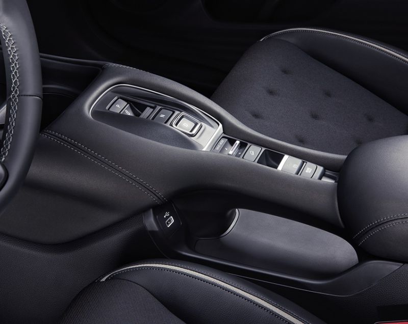 Honda ZR-V 2.0 hev elegance 135kW aut Honda ZR-V 2.0 hev elegance 135kW aut