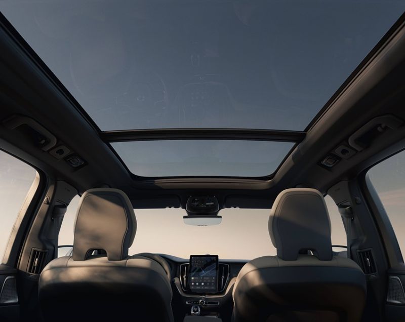 Volvo XC60 2.0t6 AWD Plug-in Hybrid Plus Dark, Forest Lake + PREMIUM