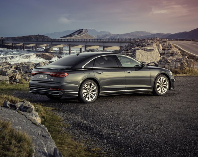 Audi A8 60tfsie phev quattro 340kW tt aut