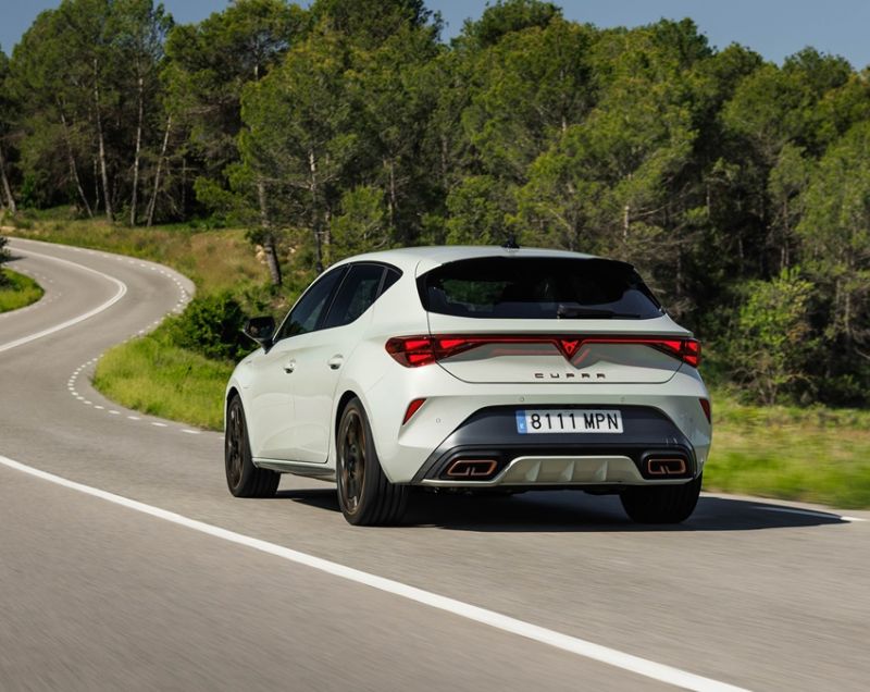 Cupra Leon 1.5tsie phev business 150kW 6-dsg aut Cupra Leon 1.5tsie phev business 150kW 6-dsg aut