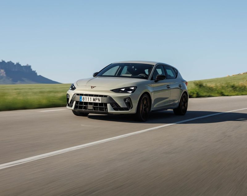 Cupra Leon 1.5tsie phev business 150kW 6-dsg aut Cupra Leon 1.5tsie phev business 150kW 6-dsg aut