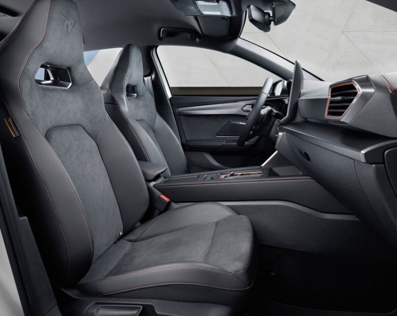 Cupra Leon 1.5tsie phev vz tribe edition 200kW 6-dsg aut