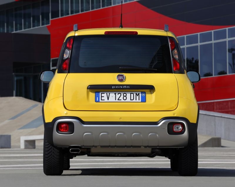 Fiat Panda Cross 1.0 mhev pandina 51kW Fiat Panda Cross 1.0 mhev pandina 51kW