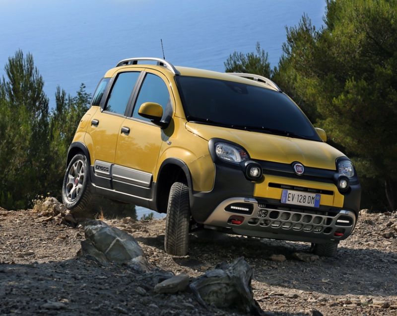 Fiat Panda Cross 1.0 mhev pandina 51kW