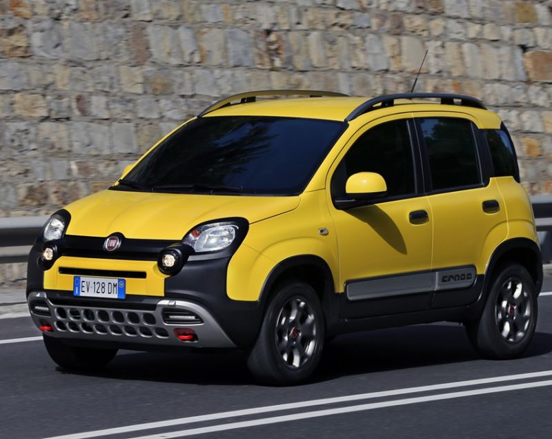 Fiat Panda Cross 1.0 mhev pandina 51kW Fiat Panda Cross 1.0 mhev pandina 51kW