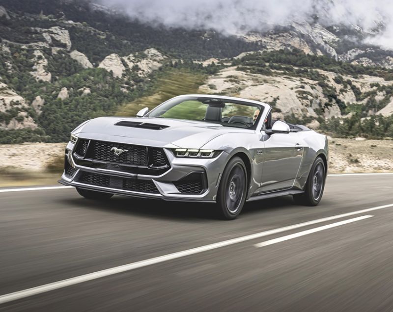 Ford Mustang Convertible 5 v8 gt 328kW