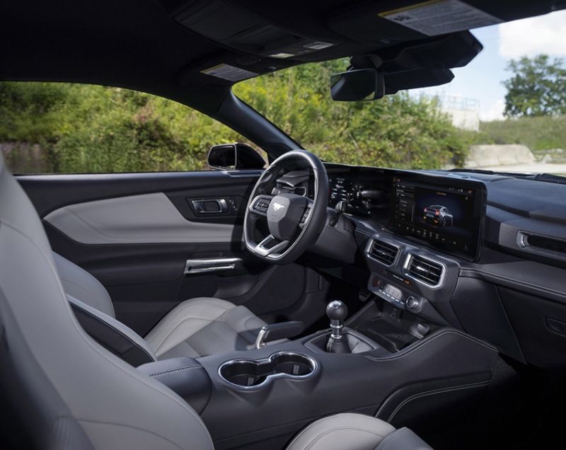 Ford Mustang Convertible 5 v8 gt 328kW