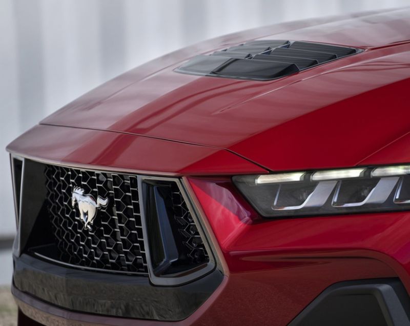 Ford Mustang Convertible 5 v8 gt 328kW