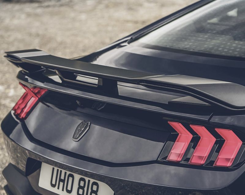 Ford Mustang Fastback GT 5 v8 dark horse 334kW