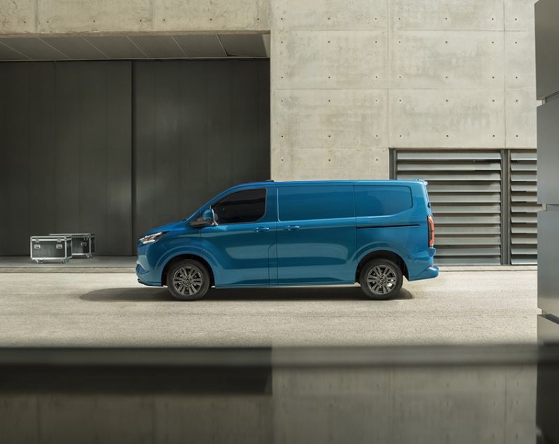 Ford Transit Custom Kombi 2.5 phev l2h1 340 trend 171kW aut