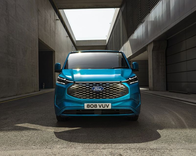 Ford Transit Custom Kombi 70kWh ev l2h1 340 trend 100kW aut Ford Transit Custom Kombi 70kWh ev l2h1 340 trend 100kW aut