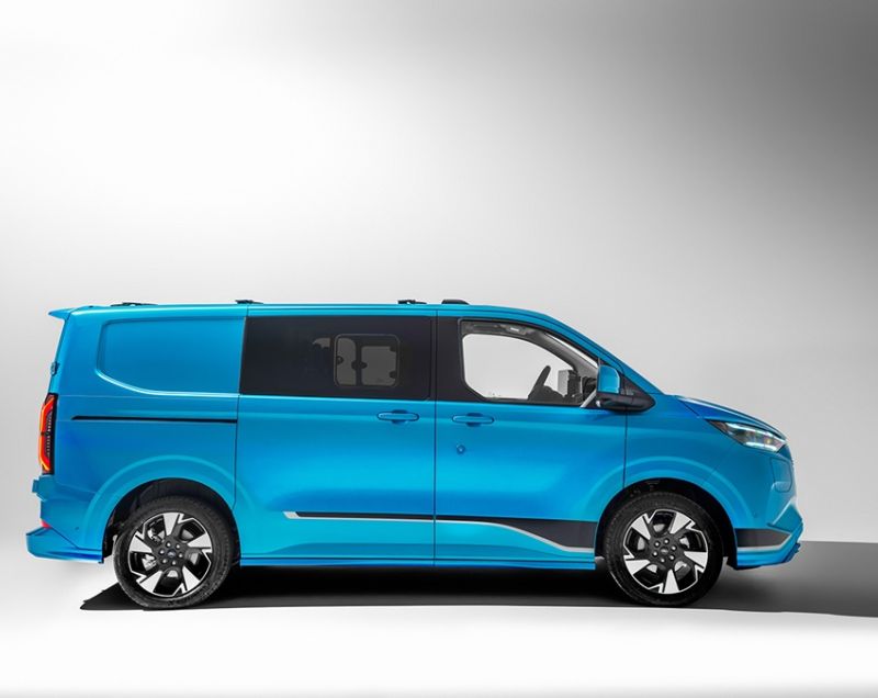 Ford Transit Custom Kombi 70kWh ev l2h1 340 trend 100kW aut Ford Transit Custom Kombi 70kWh ev l2h1 340 trend 100kW aut