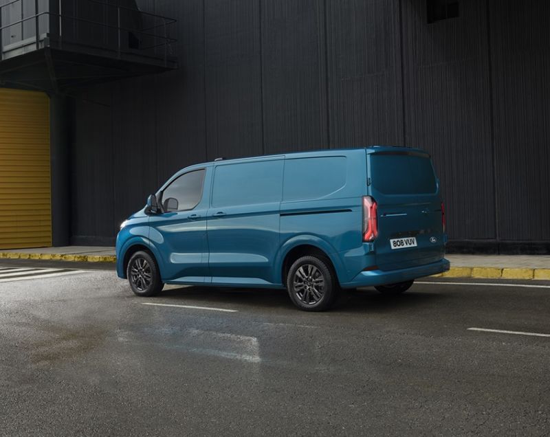 Ford Transit Custom Kombi 2.5 phev l1h1 340 trend 171kW aut Ford Transit Custom Kombi 2.5 phev l1h1 340 trend 171kW aut