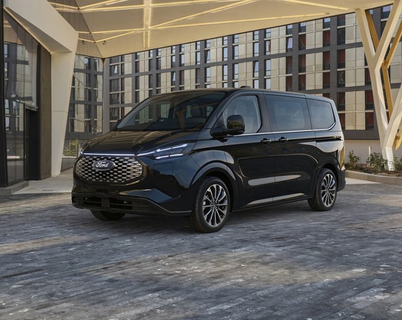 Ford Transit Tourneo Custom 2.5 phev l2h1 340 titanium x 171kW aut Ford Transit Tourneo Custom 2.5 phev l2h1 340 titanium x 171kW aut