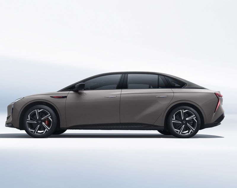 Hongqi EH7 111kWh ev long range launch edition 253kW aut