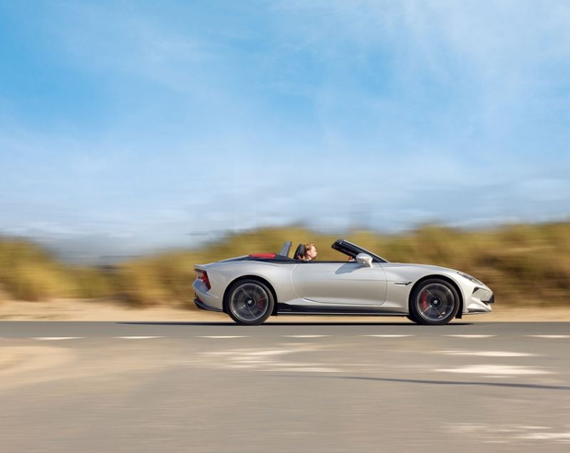 MG MG Cyberster 77kWh ev trophy extended range 250kW aut MG MG Cyberster 77kWh ev trophy extended range 250kW aut