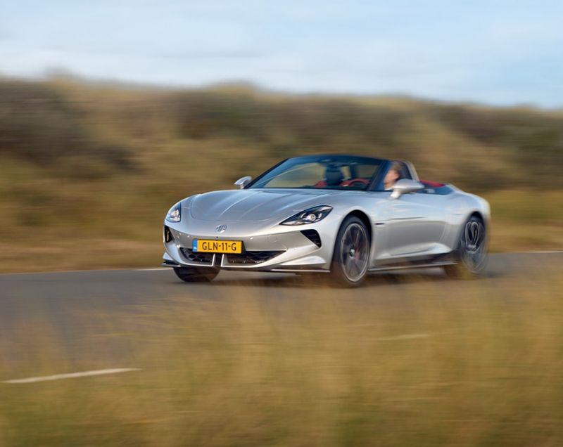 MG MG Cyberster 77kWh ev gt 375kW aut MG MG Cyberster 77kWh ev gt 375kW aut