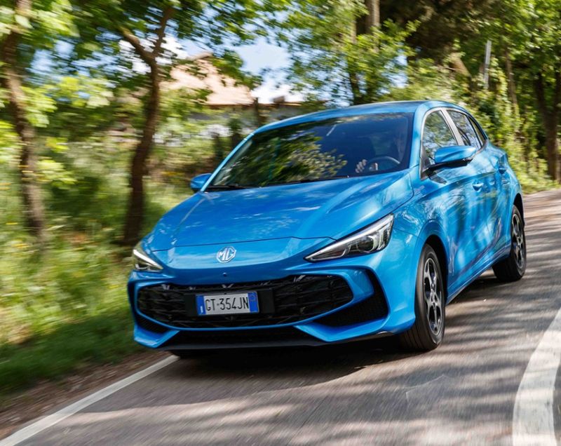 MG MG3 Hybrid 1.5 Luxury, Como Blue - SNEL LEVERBAAR