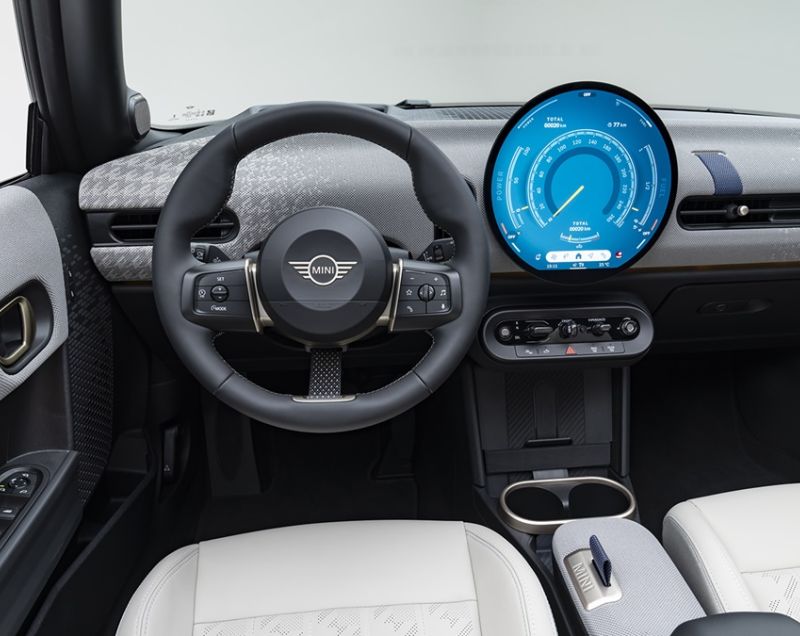 Mini Cooper cabrio 1.5 c favoured 120kW aut