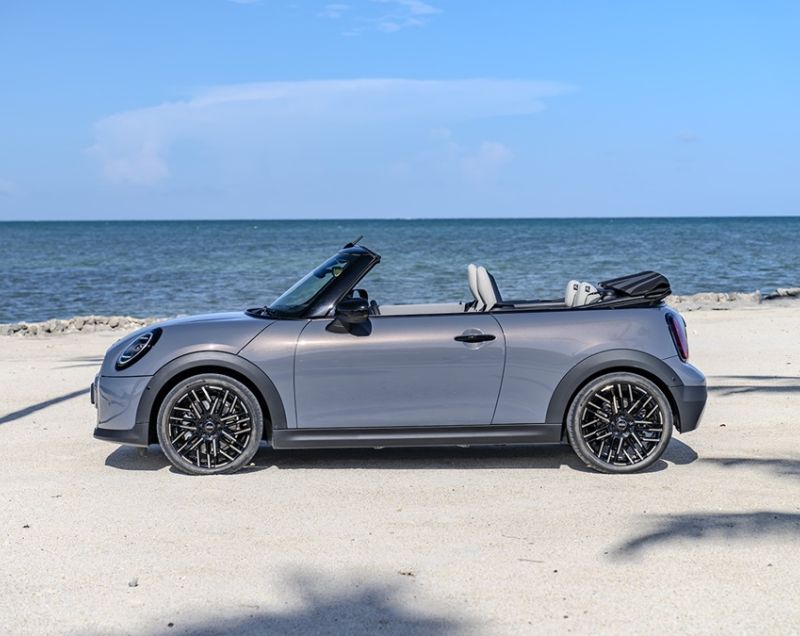 Mini Cooper cabrio 2.0 s john cooper works 150kW aut Mini Cooper cabrio 2.0 s john cooper works 150kW aut