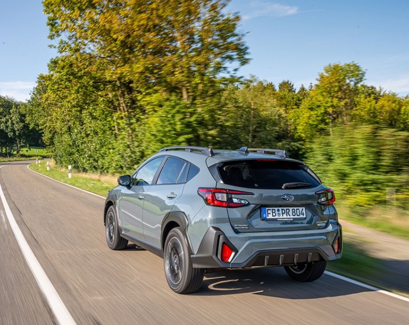 Subaru Crosstrek 2.0i mhev premium awd 100kW cvt aut